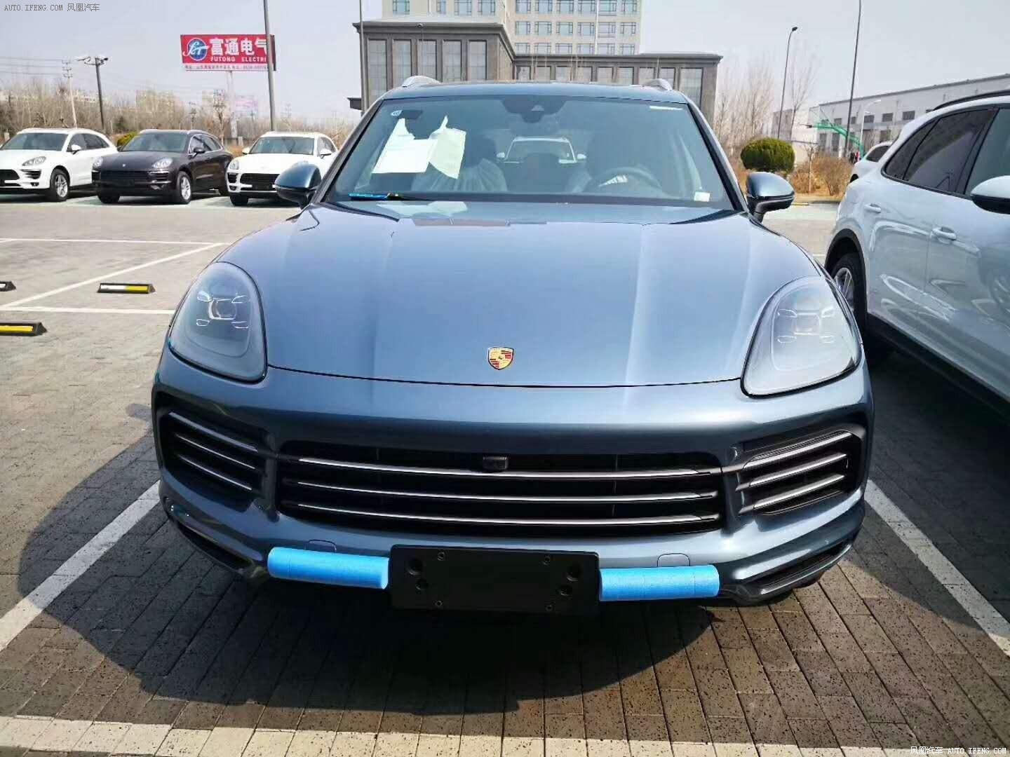 最新款保时捷卡宴，自然美景的鼓舞之旅探索者之选
